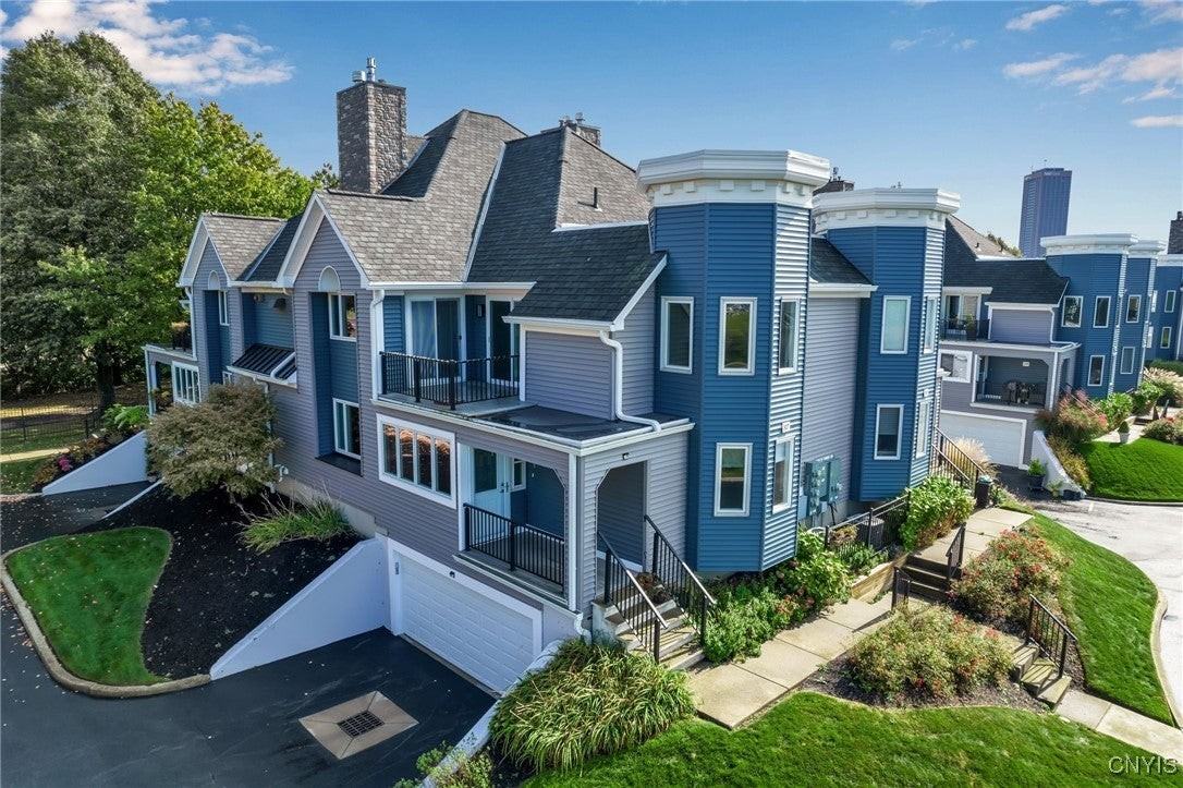 307 Lakefront Blvd - Photo 2 of 43