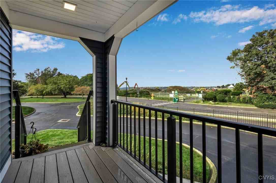 307 Lakefront Blvd - Photo 7 of 43