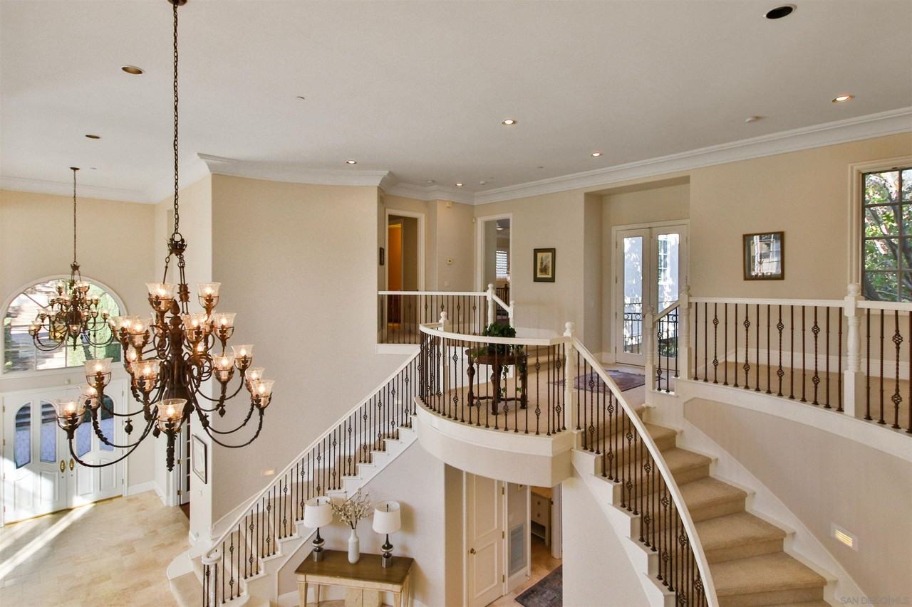 Poco Lago - Photo 2 of 39