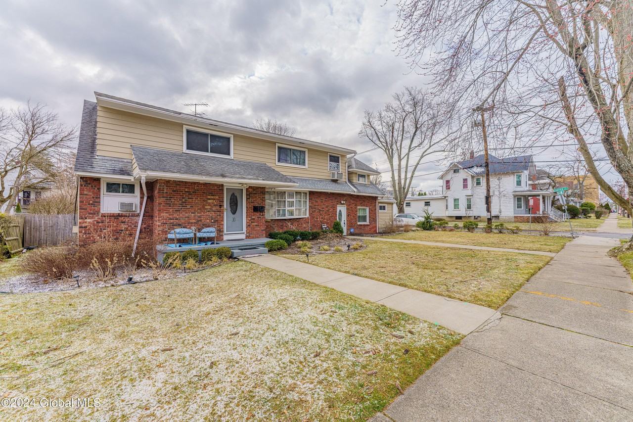 30 Parkwood St - Photo 2 of 12