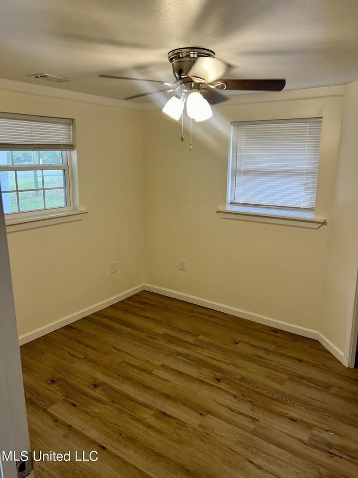 22001 Highway 613 - Photo 6 of 6