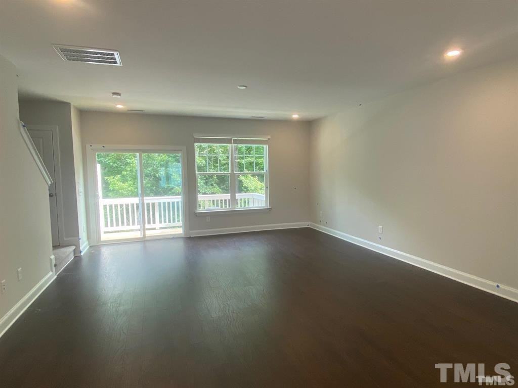 2874 Macintosh Woods Dr - Photo 4 of 12