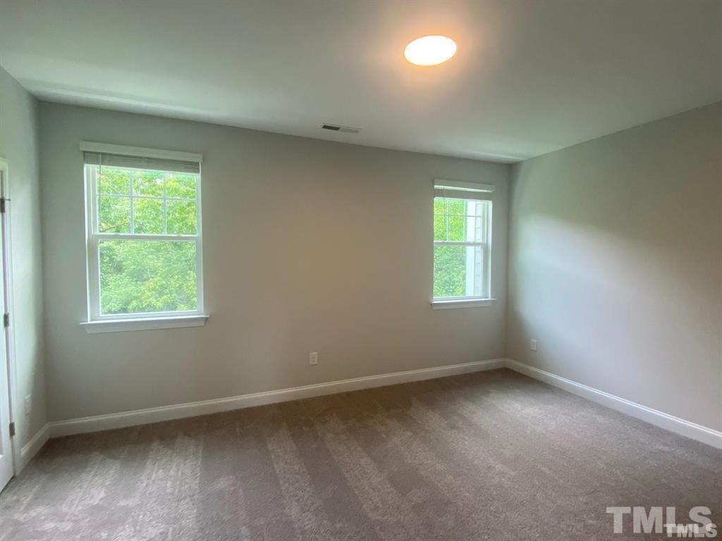 2874 Macintosh Woods Dr - Photo 5 of 12