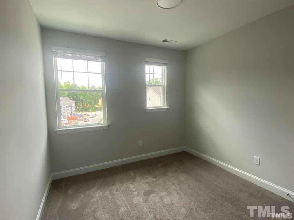 2874 Macintosh Woods Dr - Photo 7 of 12