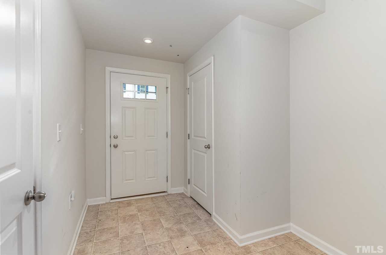 1531 Indigo Creek Dr - Photo 3 of 23