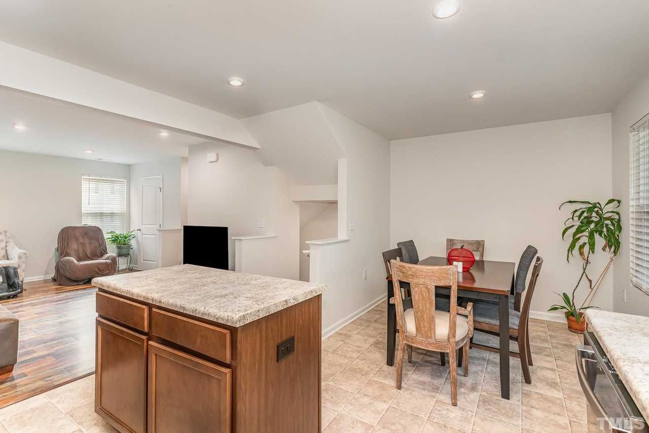 1531 Indigo Creek Dr - Photo 7 of 23