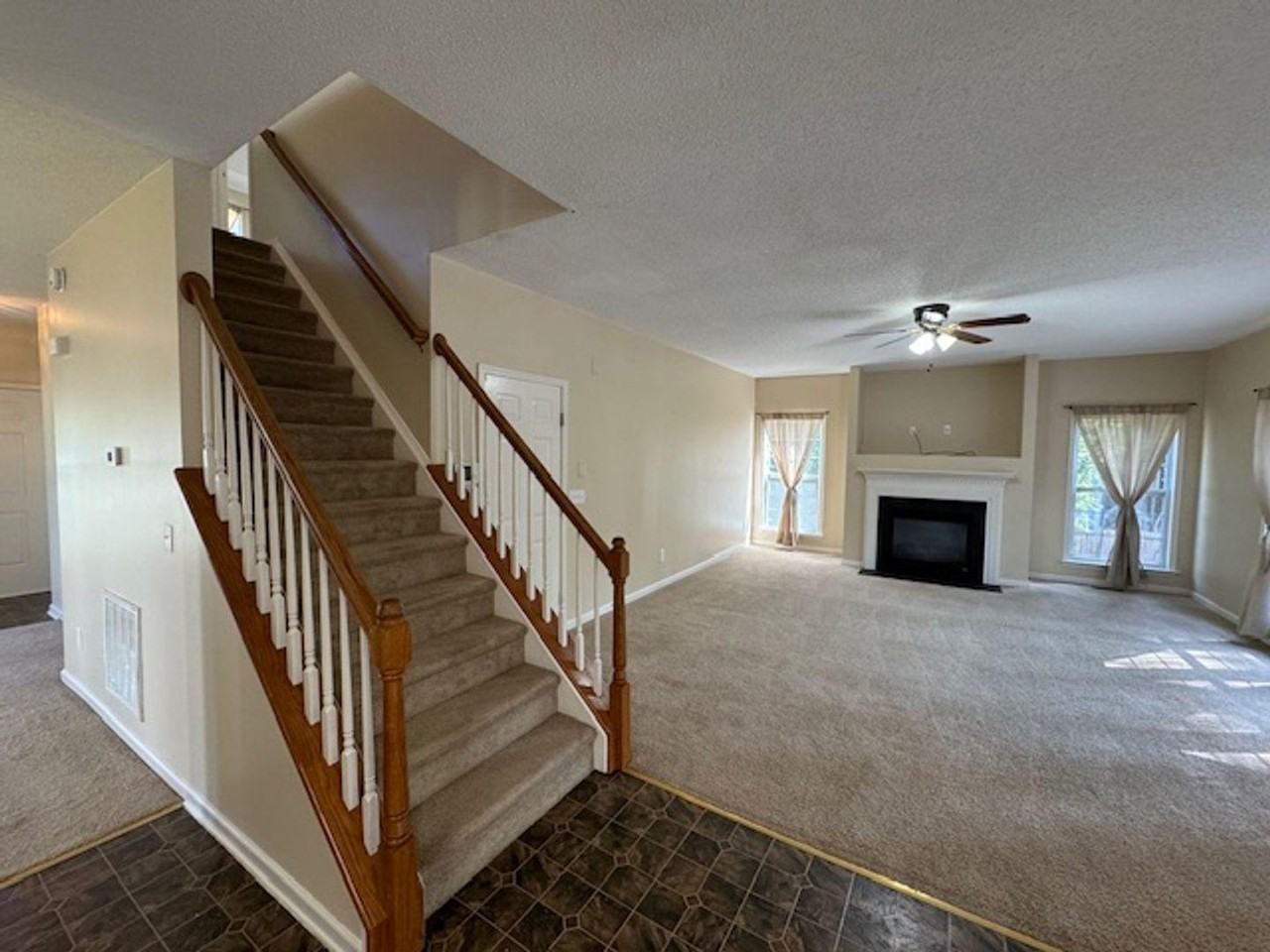 8604 Bratt Ave - Photo 6 of 32