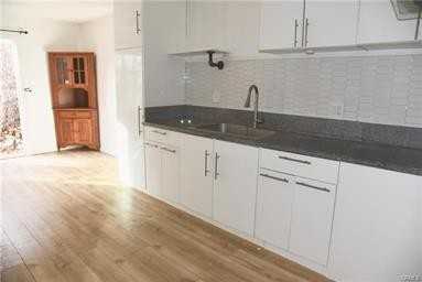 6517 Ivins Dr - Photo 3 of 10