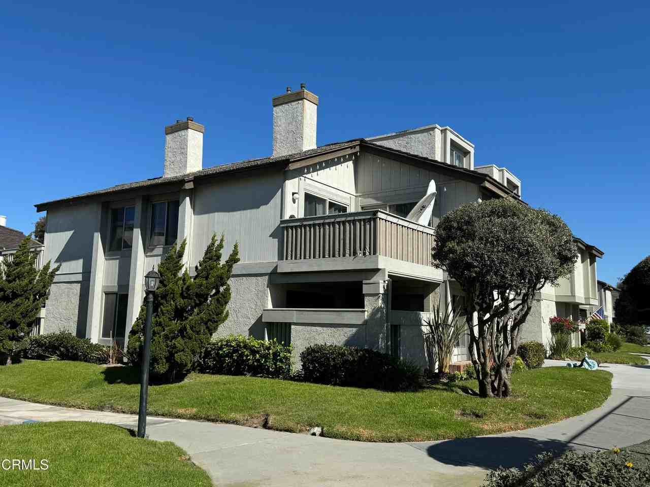 3113 Harbor Blvd - Photo 3 of 17