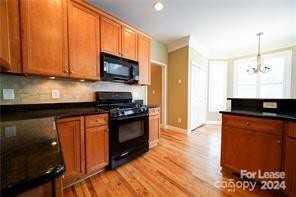7115 Ramsgate Rd - Photo 3 of 20