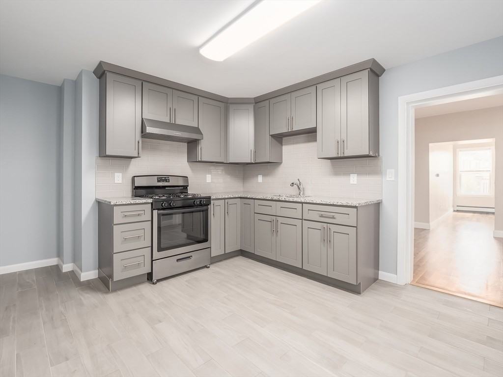 62 Temple St ##2 - Photo 3 of 18