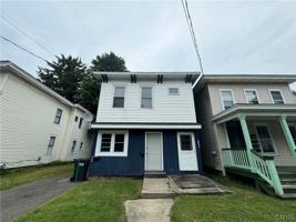 featured image of 253 W 5th St