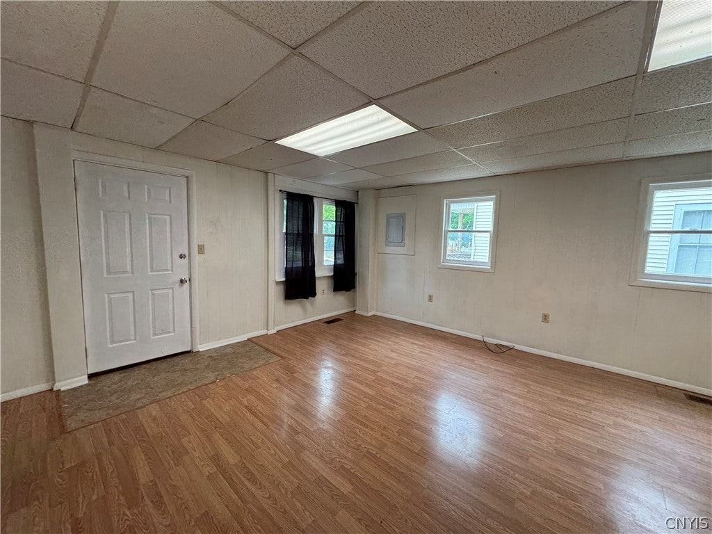 253 West 5th Street - Photo 5 of 18