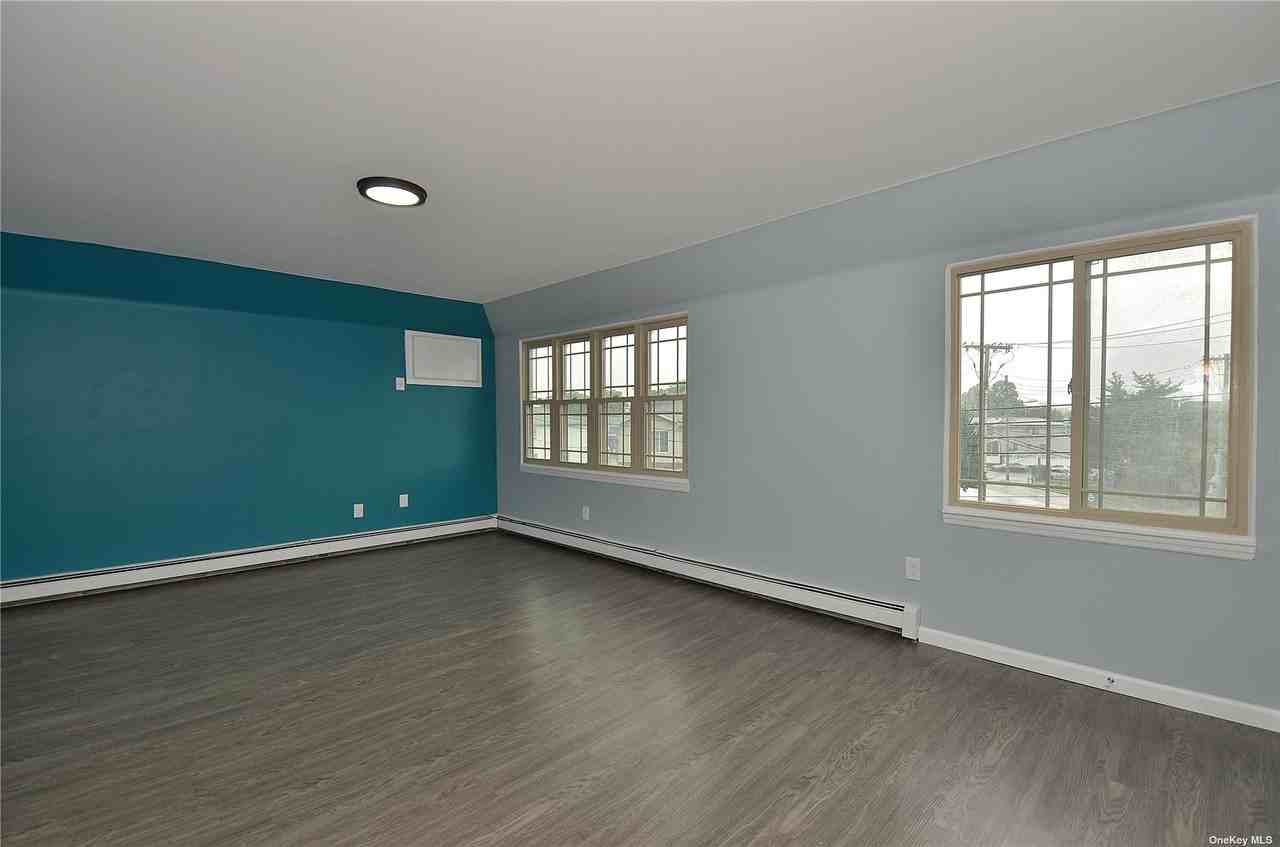 17747 Meadow Rd ##2 - Photo 2 of 16