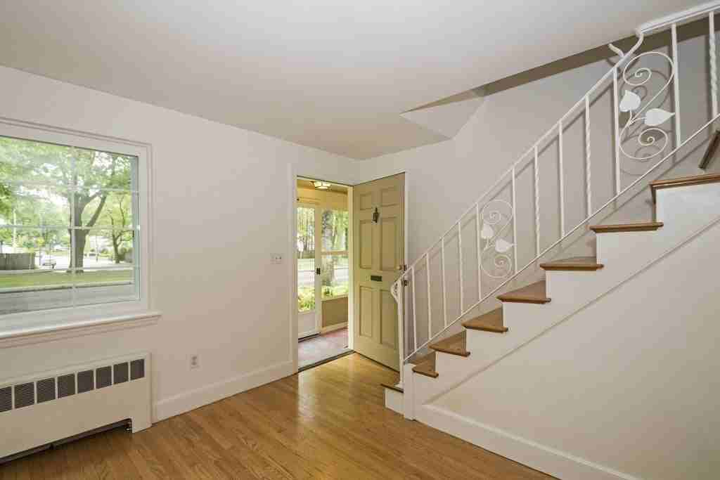 669 Vfw Pkwy - Photo 4 of 13