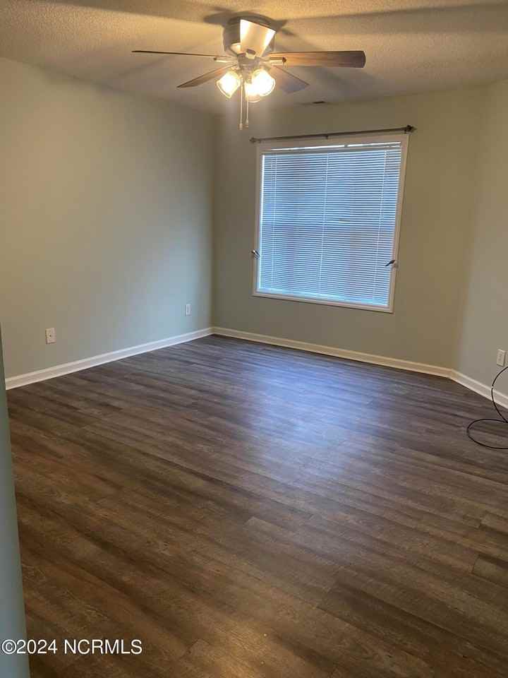 527 Spring Forest Rd - Photo 5 of 10