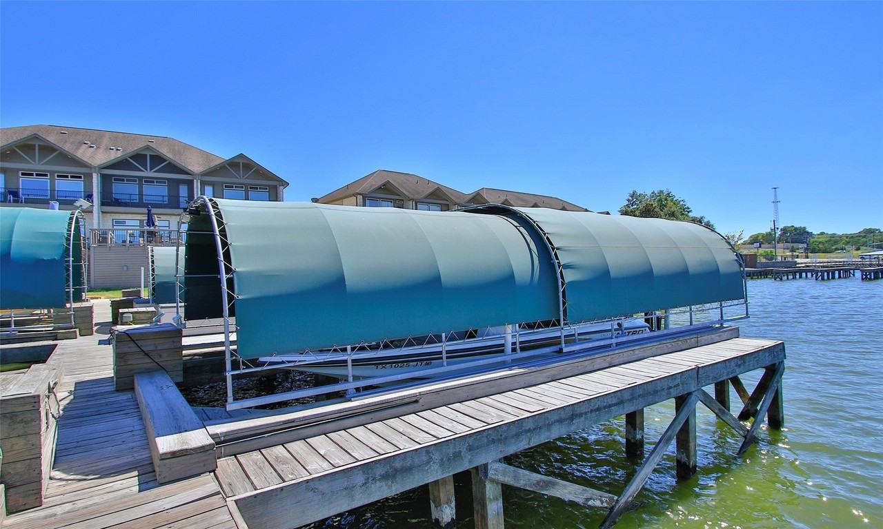 17570 Highway 105 W - Photo 3 of 44