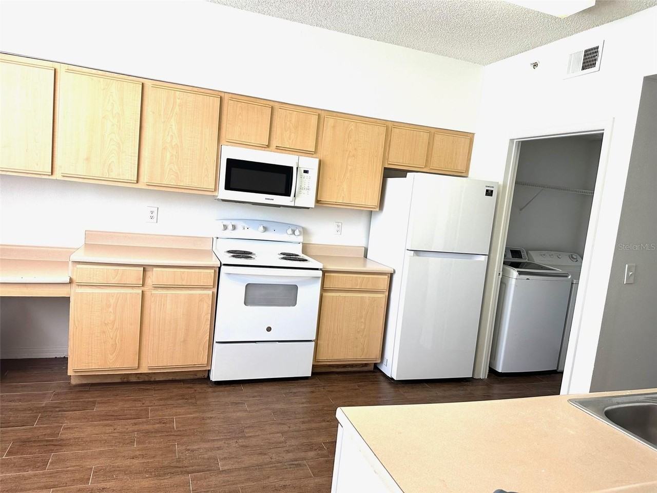 3508 Windy Walk Way - Photo 5 of 16