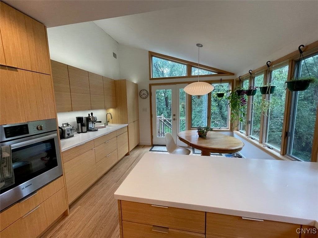 4 Morton Rd - Photo 5 of 41