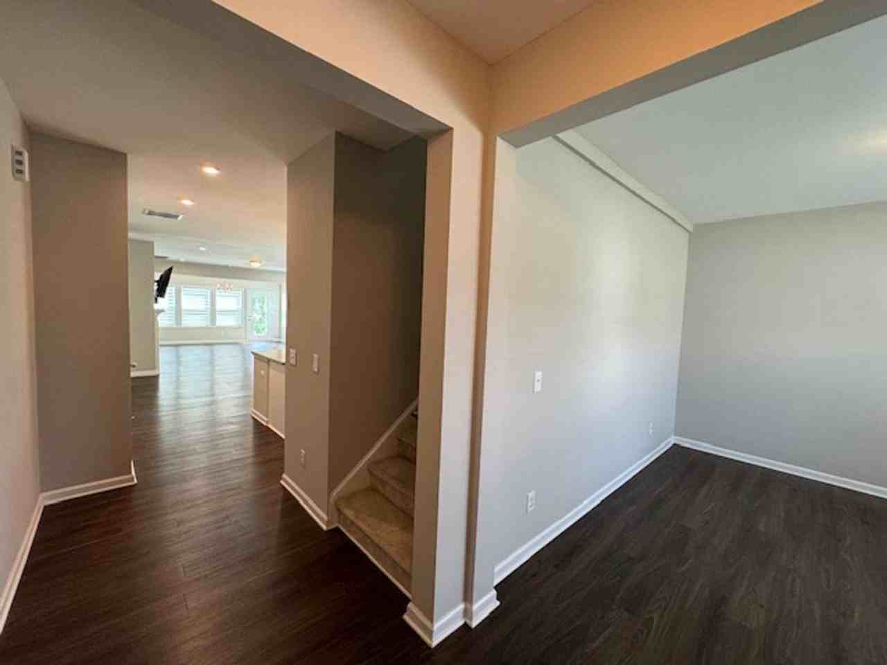 1603 Wrenn Rd - Photo 2 of 32