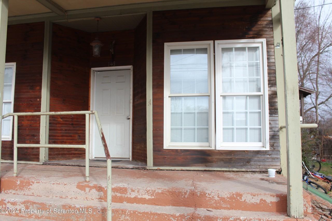 139 South St Street #6 - Photo 2 of 10