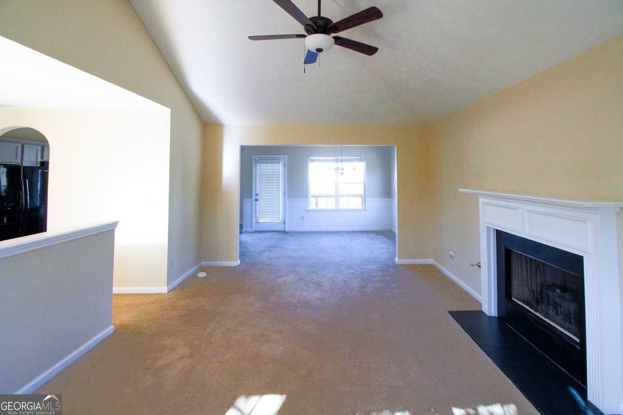 332 Mica Trl - Photo 7 of 21