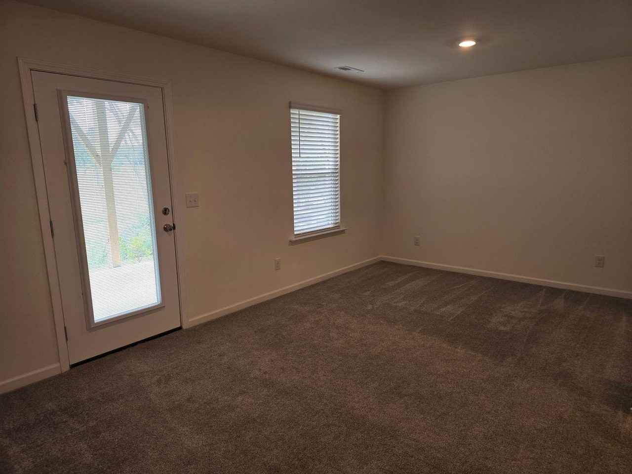 805 Parc Townes Dr - Photo 3 of 23