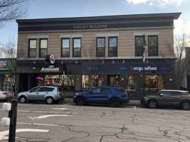 featured image of 55 Park St ##3