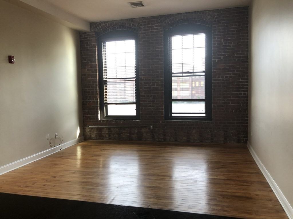 55 Park St ##3 - Photo 3 of 14