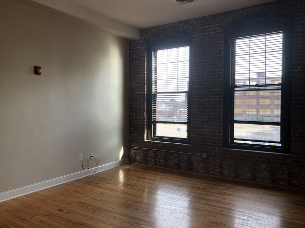 55 Park St ##3 - Photo 6 of 14