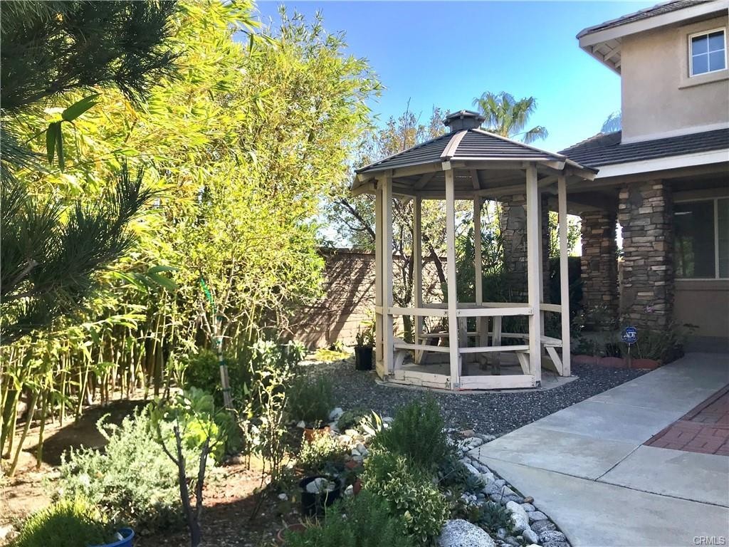 12285 Clydesdale Dr - Photo 2 of 27