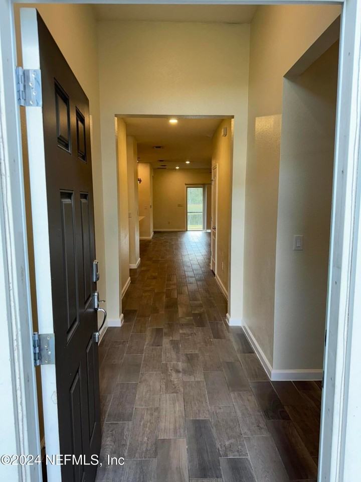 15704 Stedman Lake Dr - Photo 2 of 19