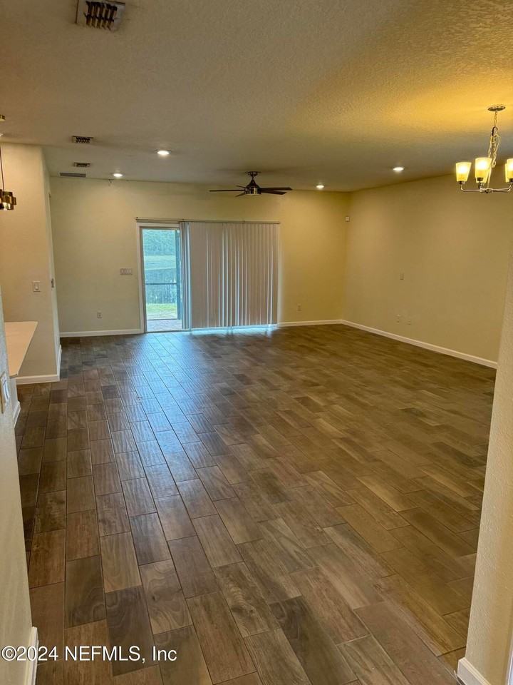 15704 Stedman Lake Dr - Photo 3 of 19