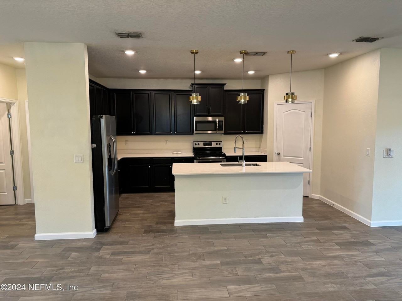 15704 Stedman Lake Dr - Photo 4 of 19