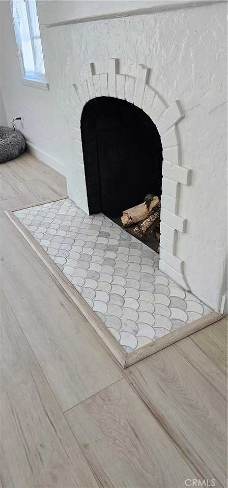 3145 N E St - Photo 6 of 8