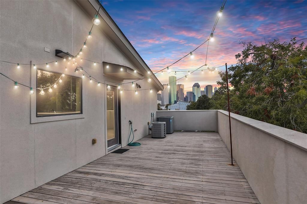 1719 Hickory St - Photo 2 of 31