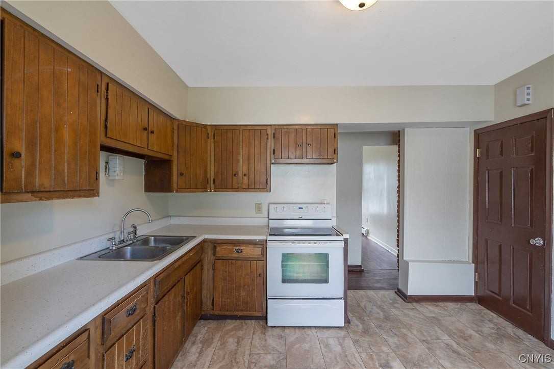 167 W 1st St N - Photo 6 of 16