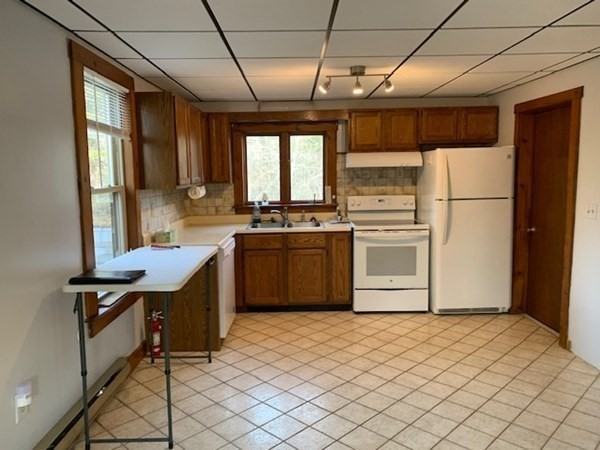 16 Lowell St #2 - Photo 2 of 6