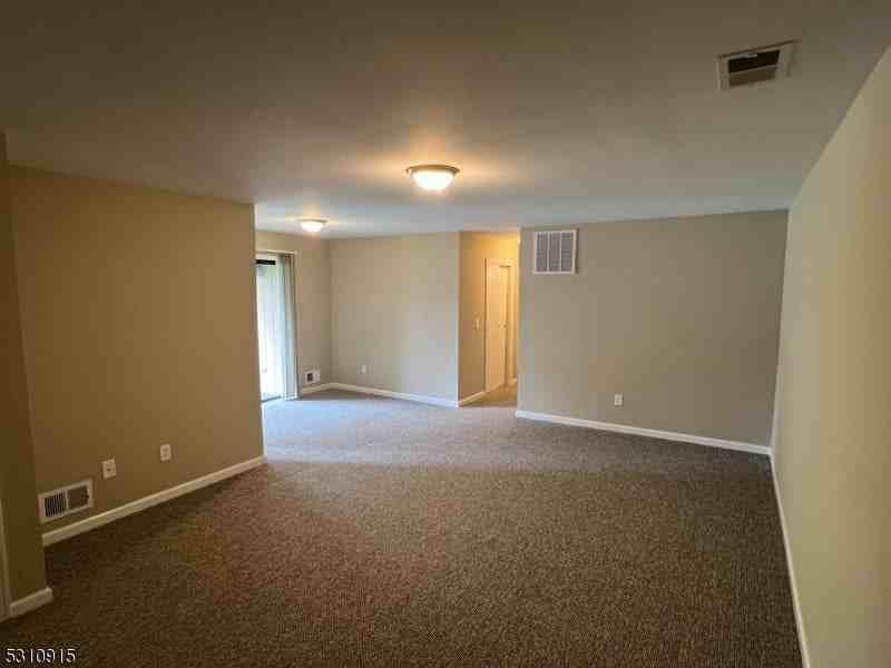 18C Foxhall - Photo 5 of 21