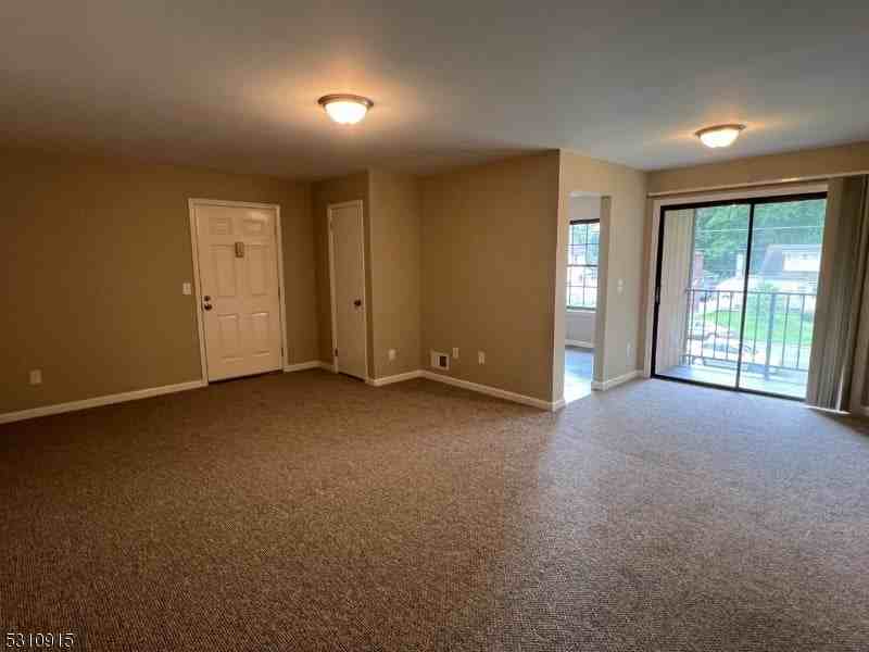 18C Foxhall - Photo 6 of 21