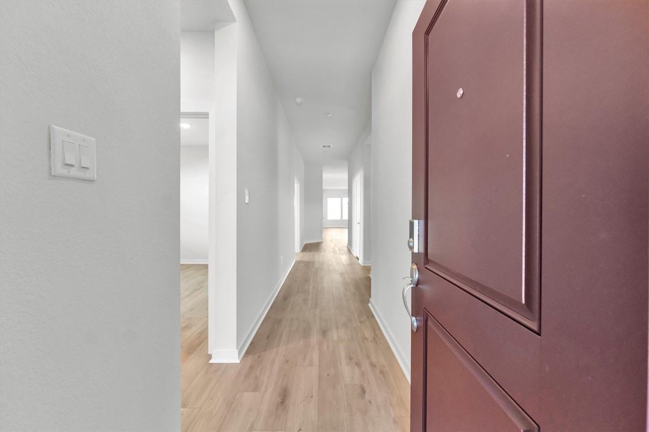 16966 Olive Brush Ln - Photo 3 of 17