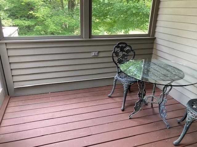 58 The Seasons - Photo 3 of 16