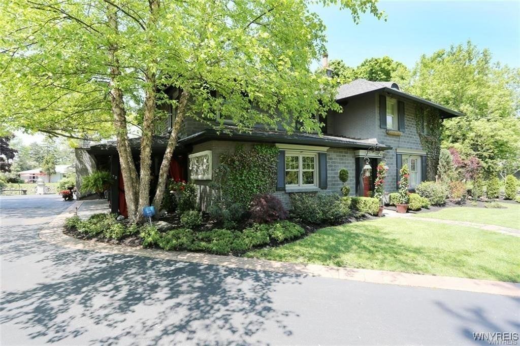 72 N Long St - Photo 2 of 18