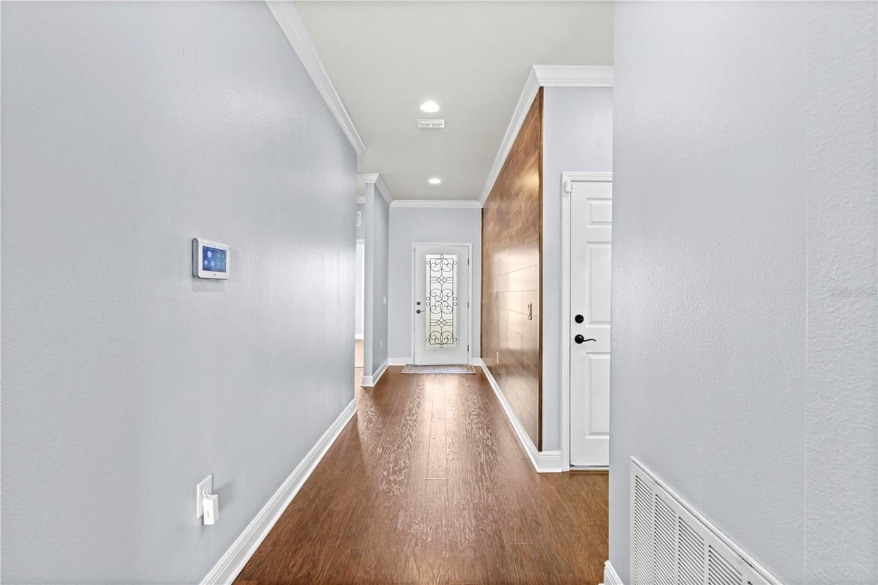 15253 Stone House Dr - Photo 7 of 34