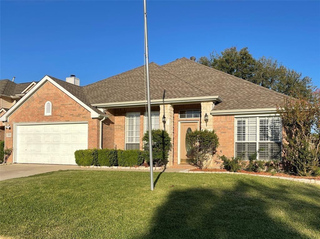 1002 Meandering Dr - Photo 2 of 25