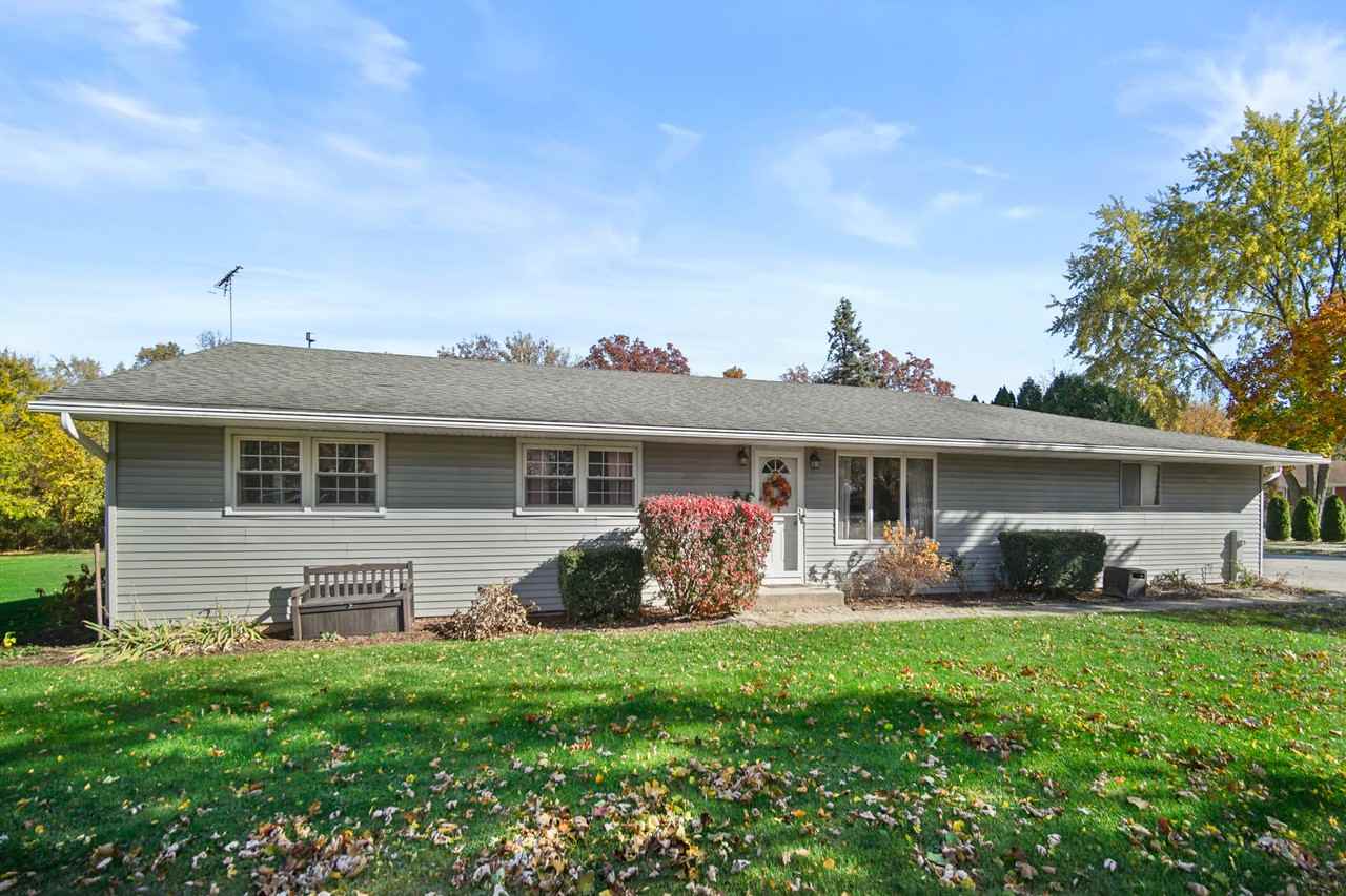 12201 Prairie St - Photo 2 of 20