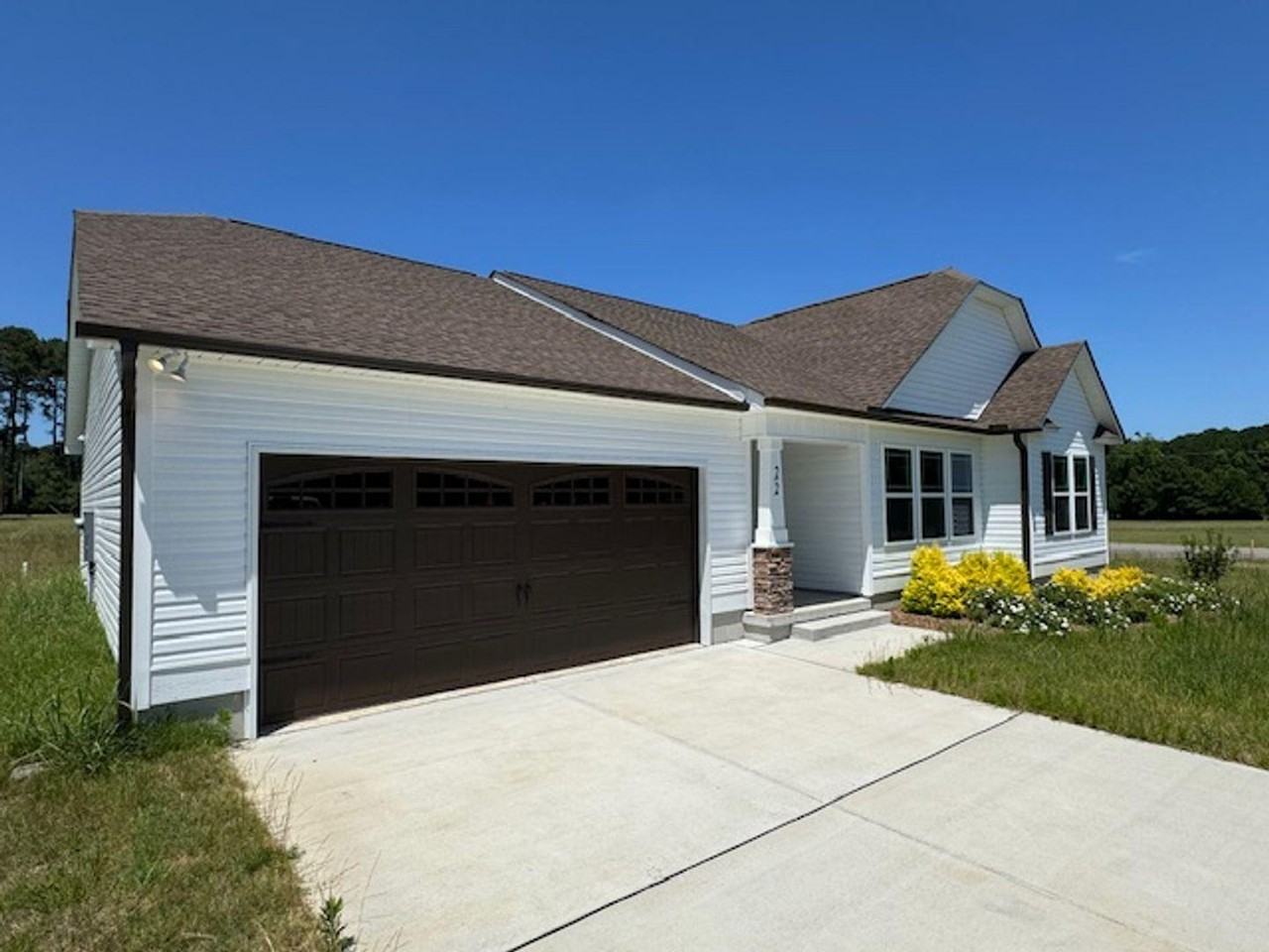 22 Longford Dr - Photo 2 of 24