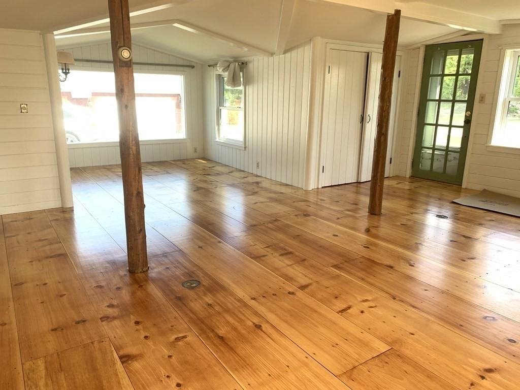 995A Oak Hill Rd #1 - Photo 4 of 11