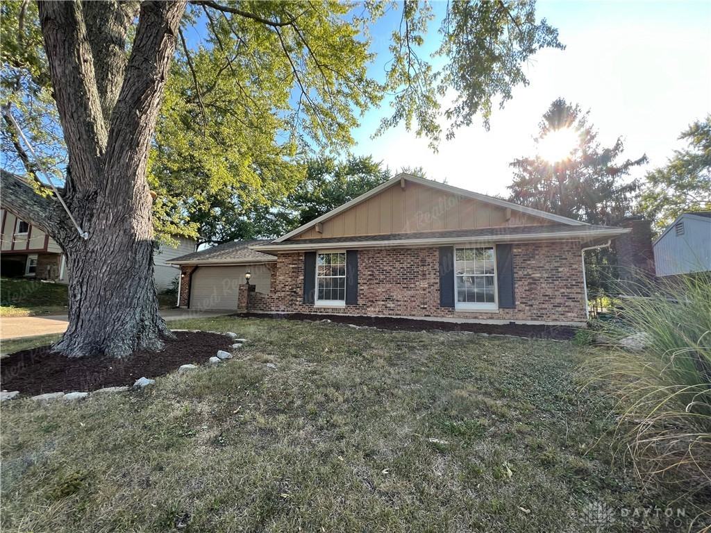 170 Pinecone Dr - Photo 2 of 38