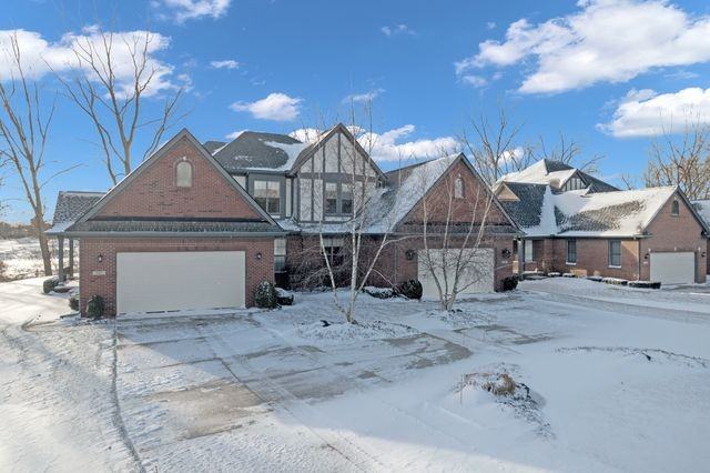 105 Sandhills Ln - Photo 2 of 32